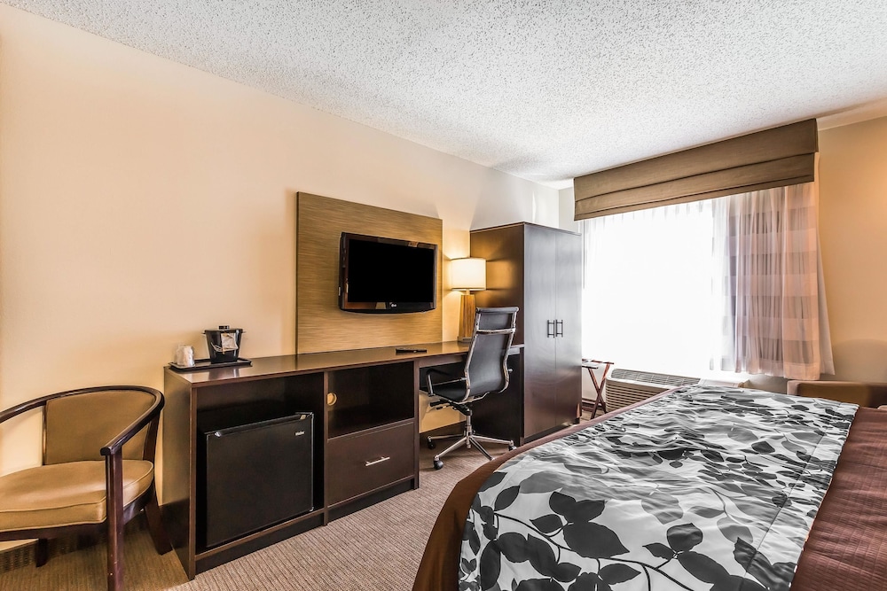Sleep Inn Springfield South I60 near Medical District 8/40