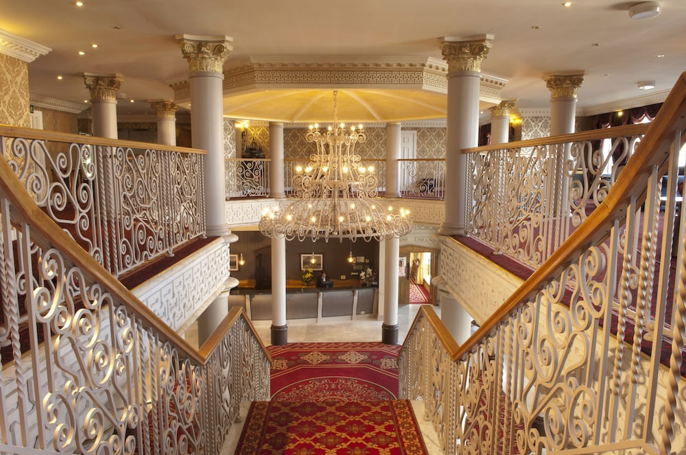 Clanree Hotel 22/44
