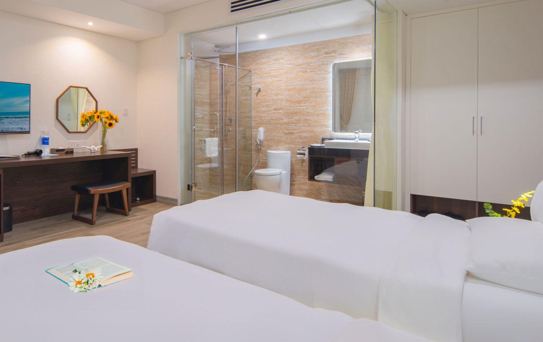 Superior, Twin Beds