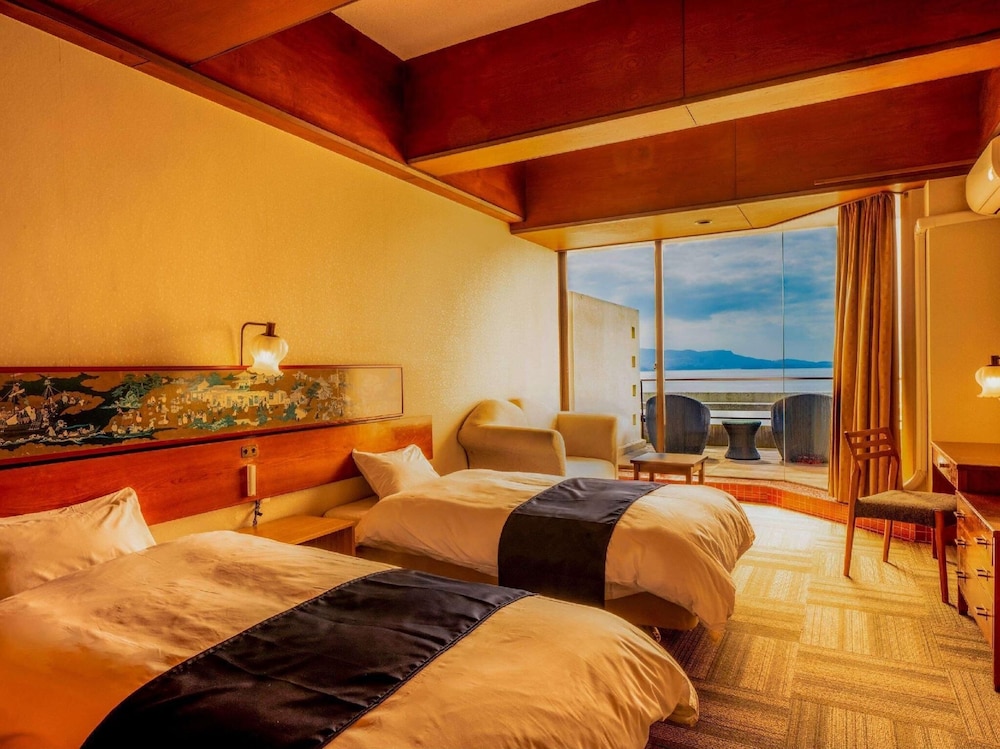 Japanese Western, Standard, Twin Beds, 3 Futon Beds, No Bathroom