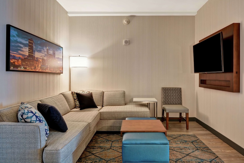 Embassy Suites By Hilton Plainfield Indianapolis Airport 26/70
