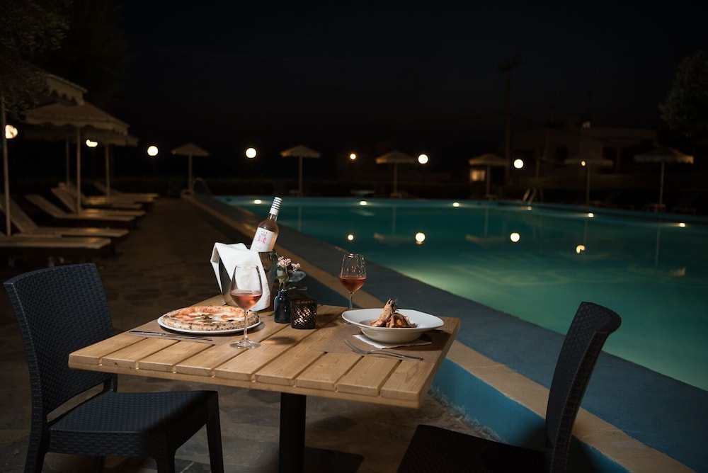 Marmari Bay Hotel 30/56