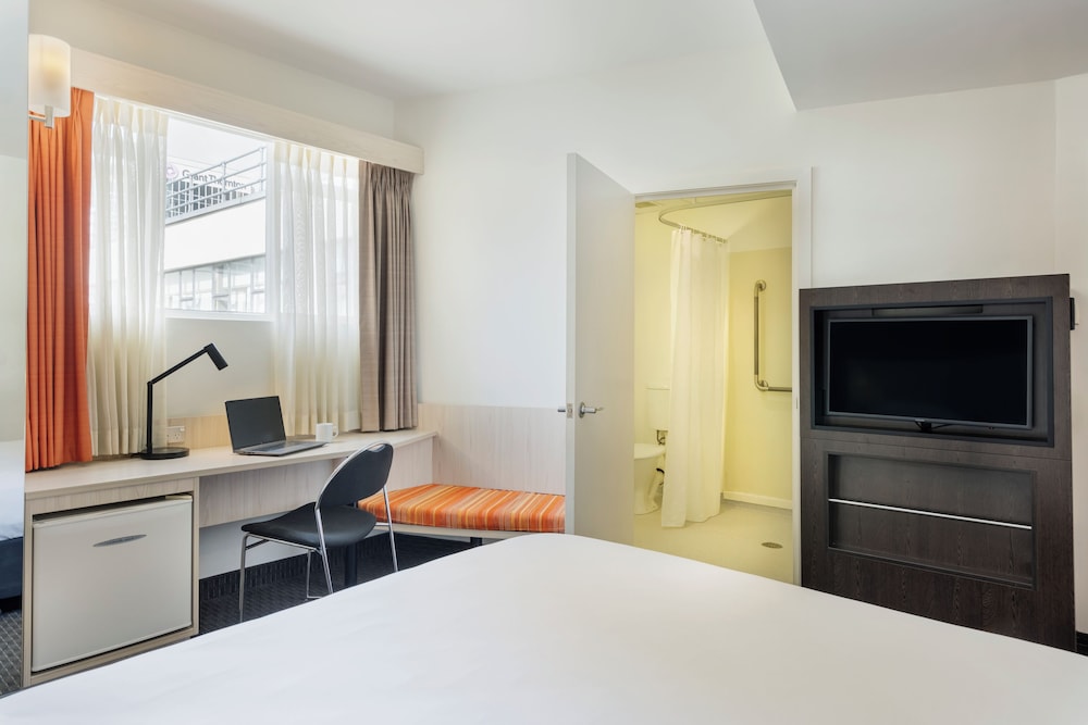 IBIS WELLINGTON 27/68