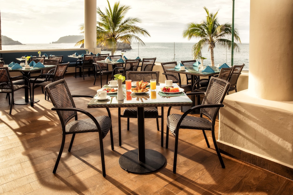 Barcelo Huatulco - All Inclusive 51/71