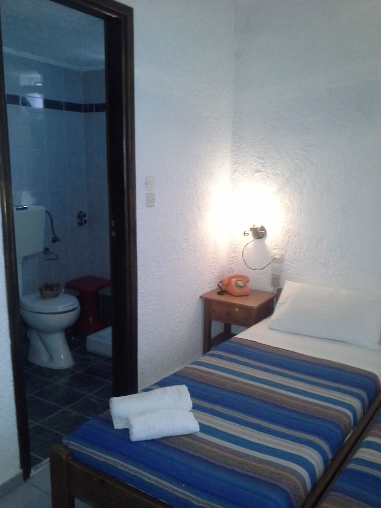 Despina Hotel 7/27