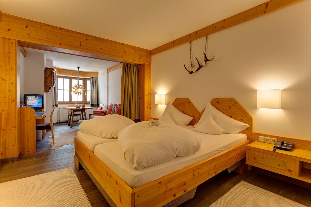 Suite, Apartment, 3 King Beds