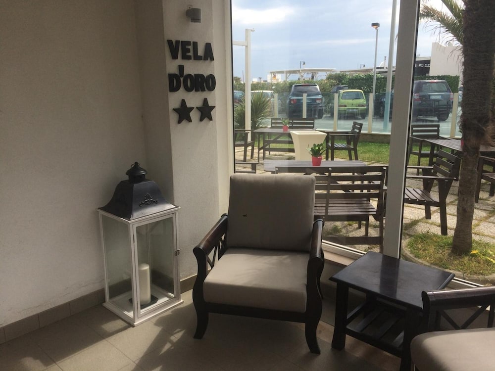 Hotel Veladoro 42/68