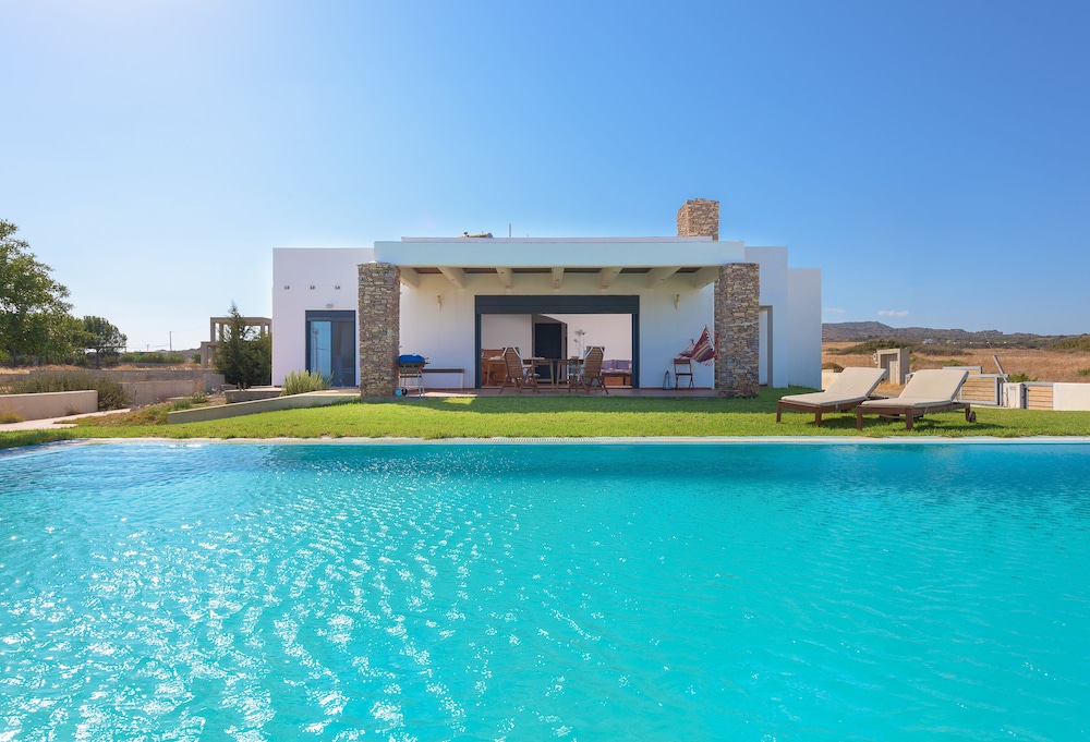 Cristelia Luxury Sea Front And Pool Villa 33/41