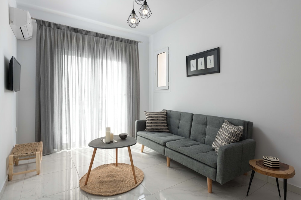 L&C Boutique Apartments 27/46