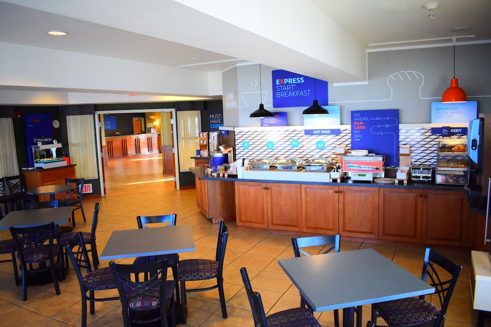 Holiday Inn Express Lewiston 65/77