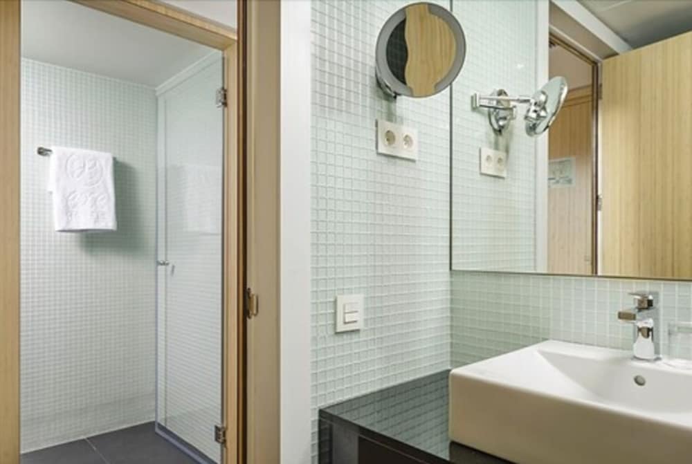 Dorma Plaza Catalunya 24/68