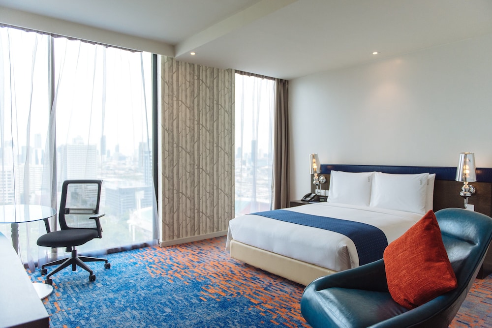 Holiday Inn Express Bangkok Siam 18/80