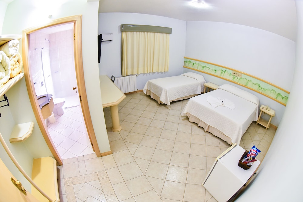 CENTER HOTEL 7/24