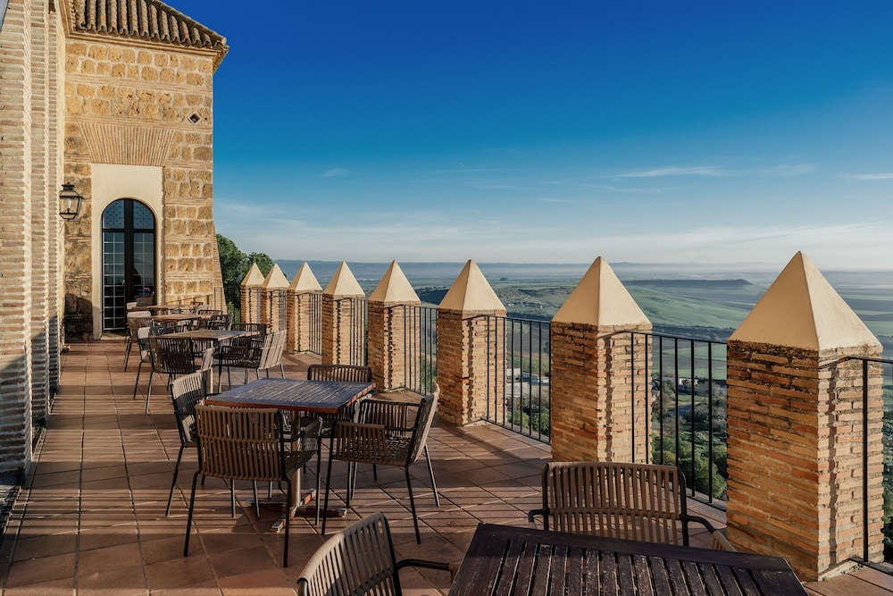 Parador De Carmona 36/40