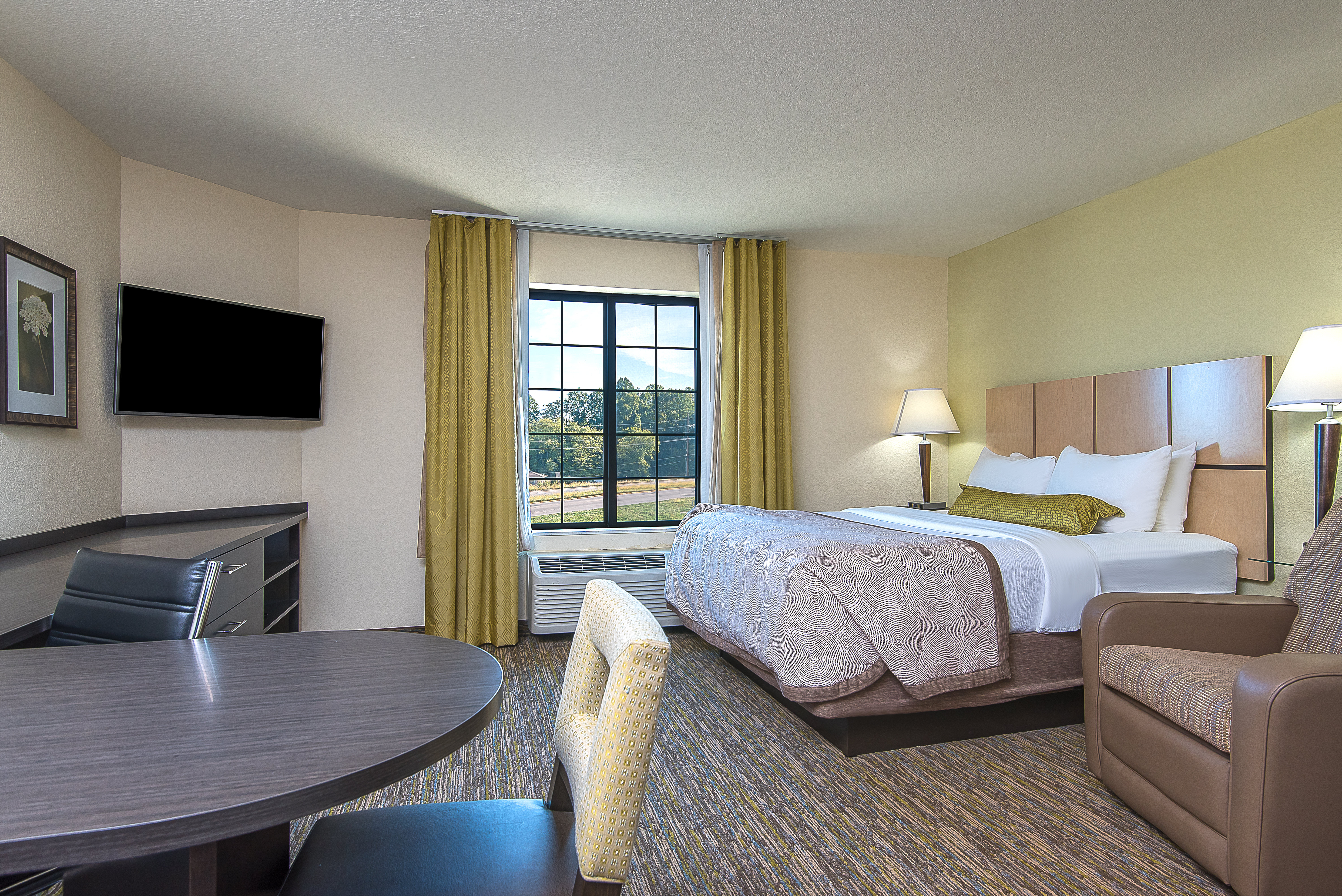 Candlewood Suites Bloomington 7/17