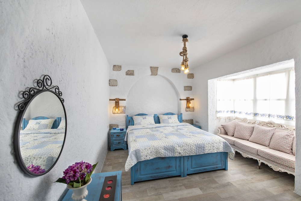 Monat Otel 15/50