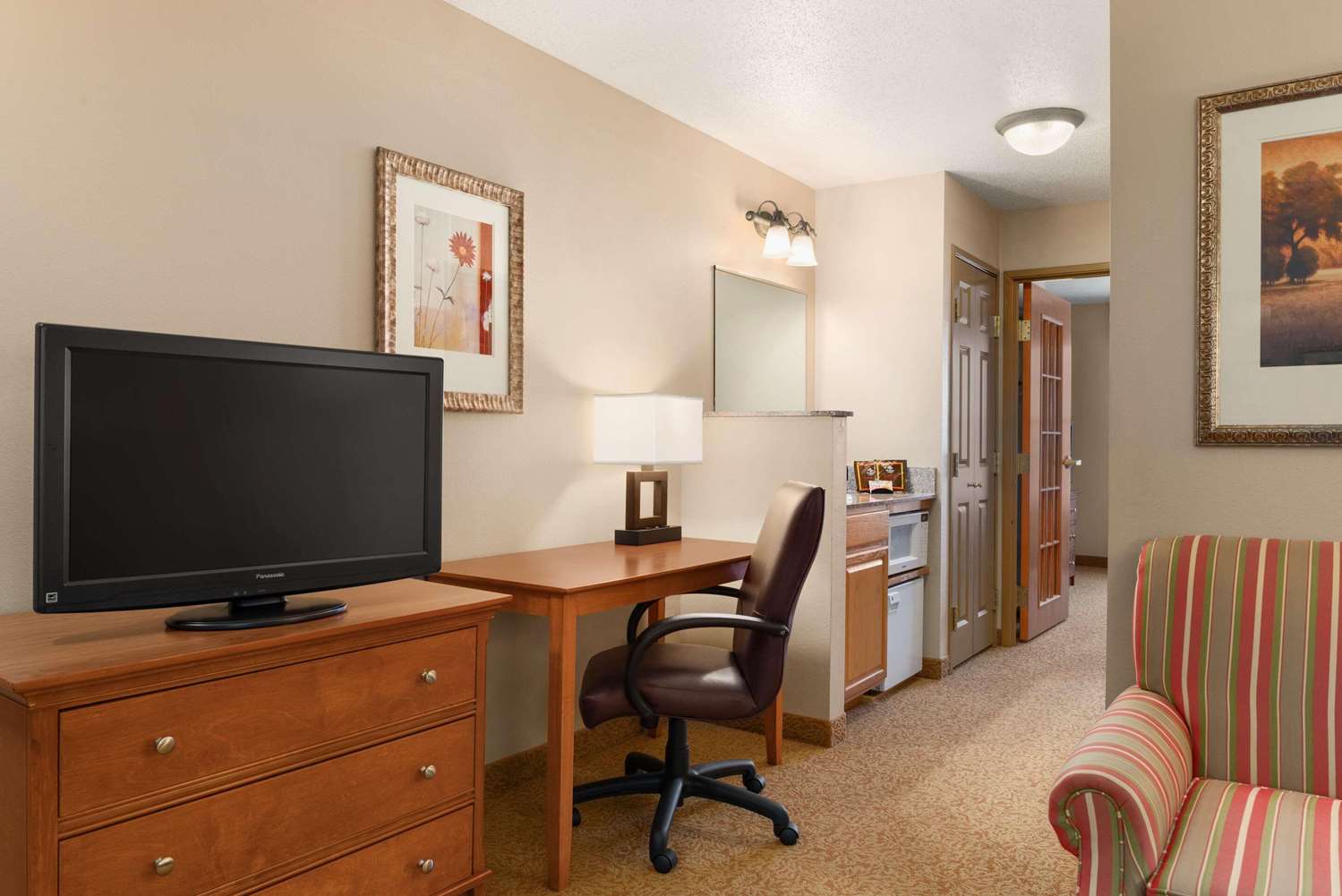 Country Inn & Suites by Radisson, Sycamore, IL 10/10
