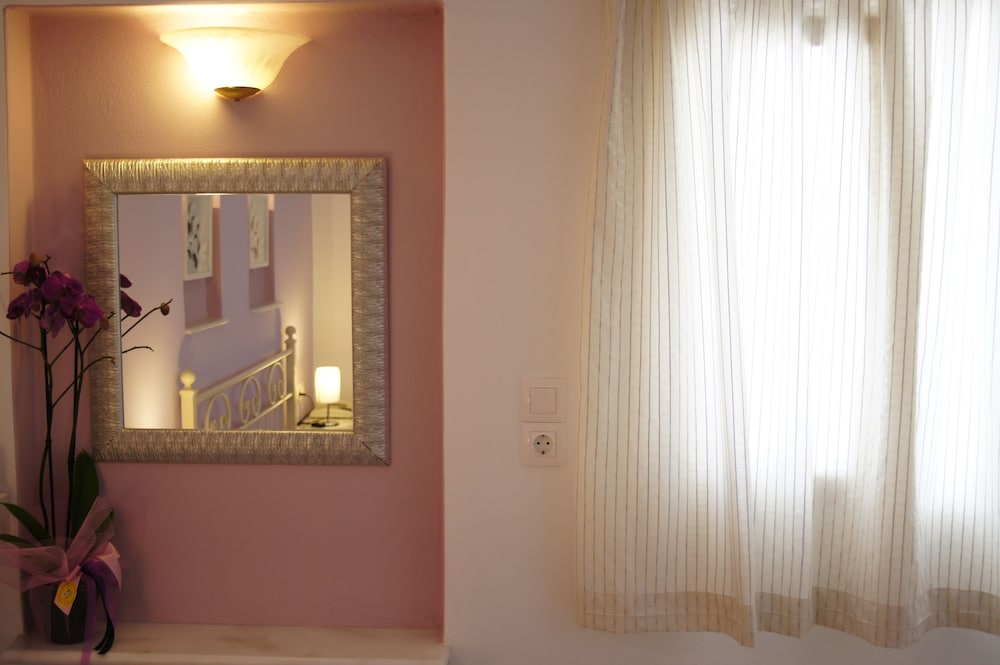 Hotel Cyclades 33/61