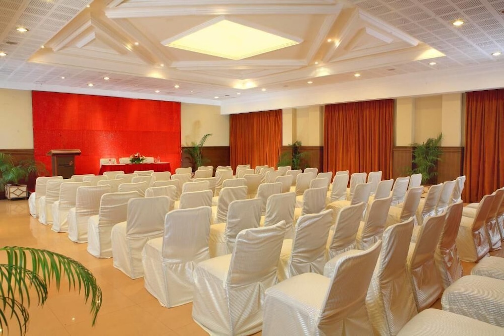 Sangam Hotel In Thanjavur 16/21