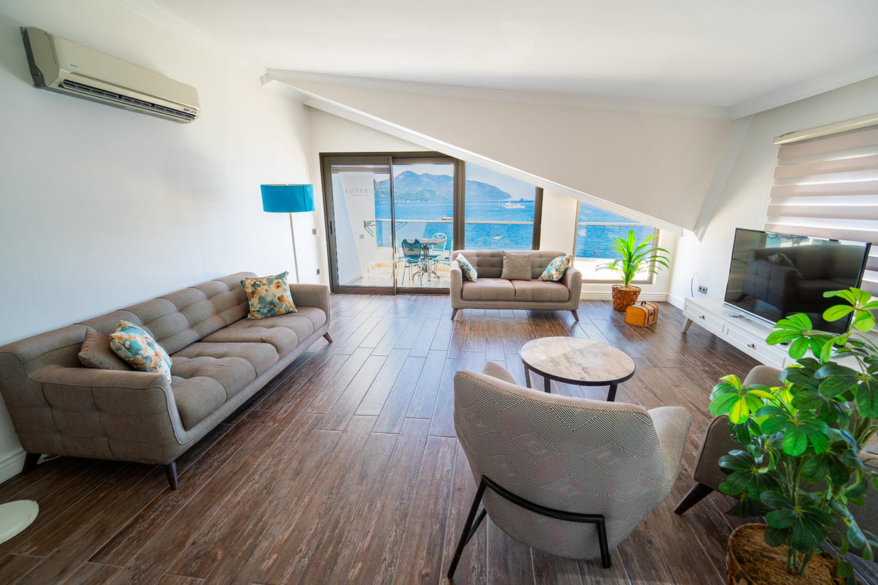 Aurasia Beach Hotel 46/69