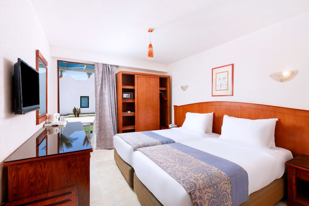 Room at Albatros Sharm Resort - By Pickalbatros, SHARM EL SHEIKH