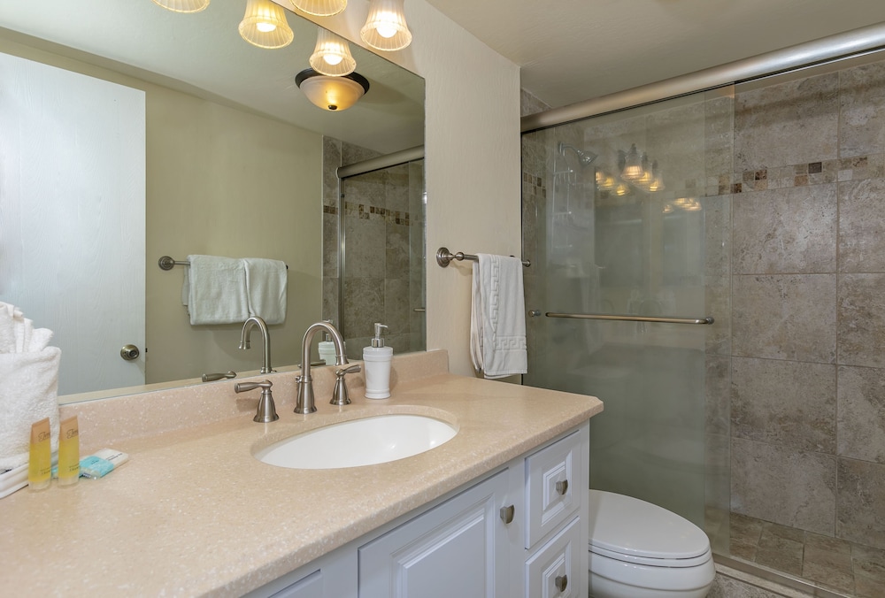 1 BEDROOM, SUITE, OCEAN FRONT