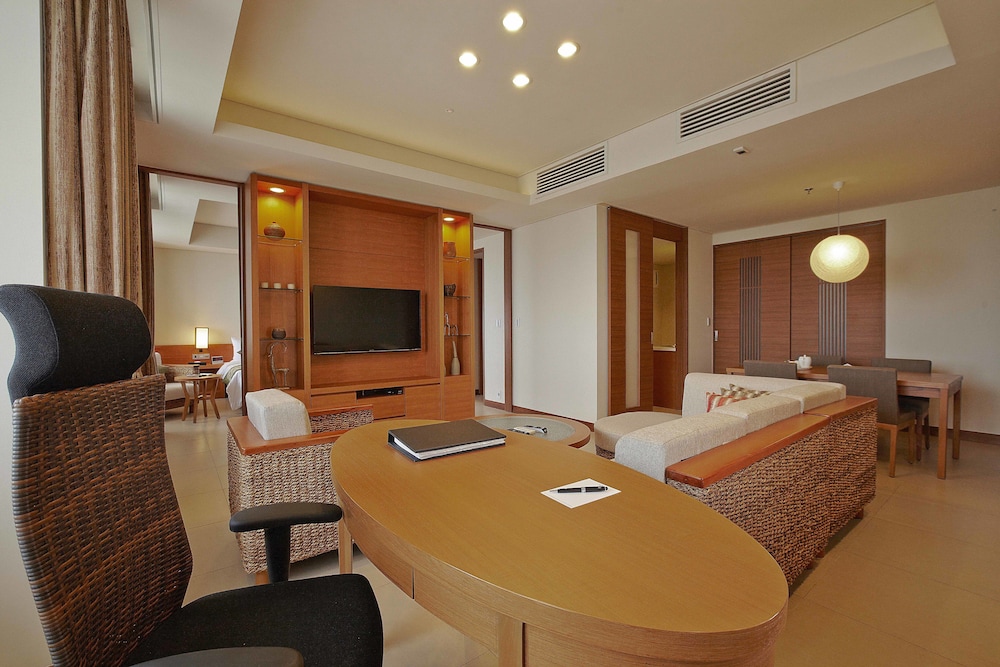 Axia South Cikarang Service Apartment 64/75