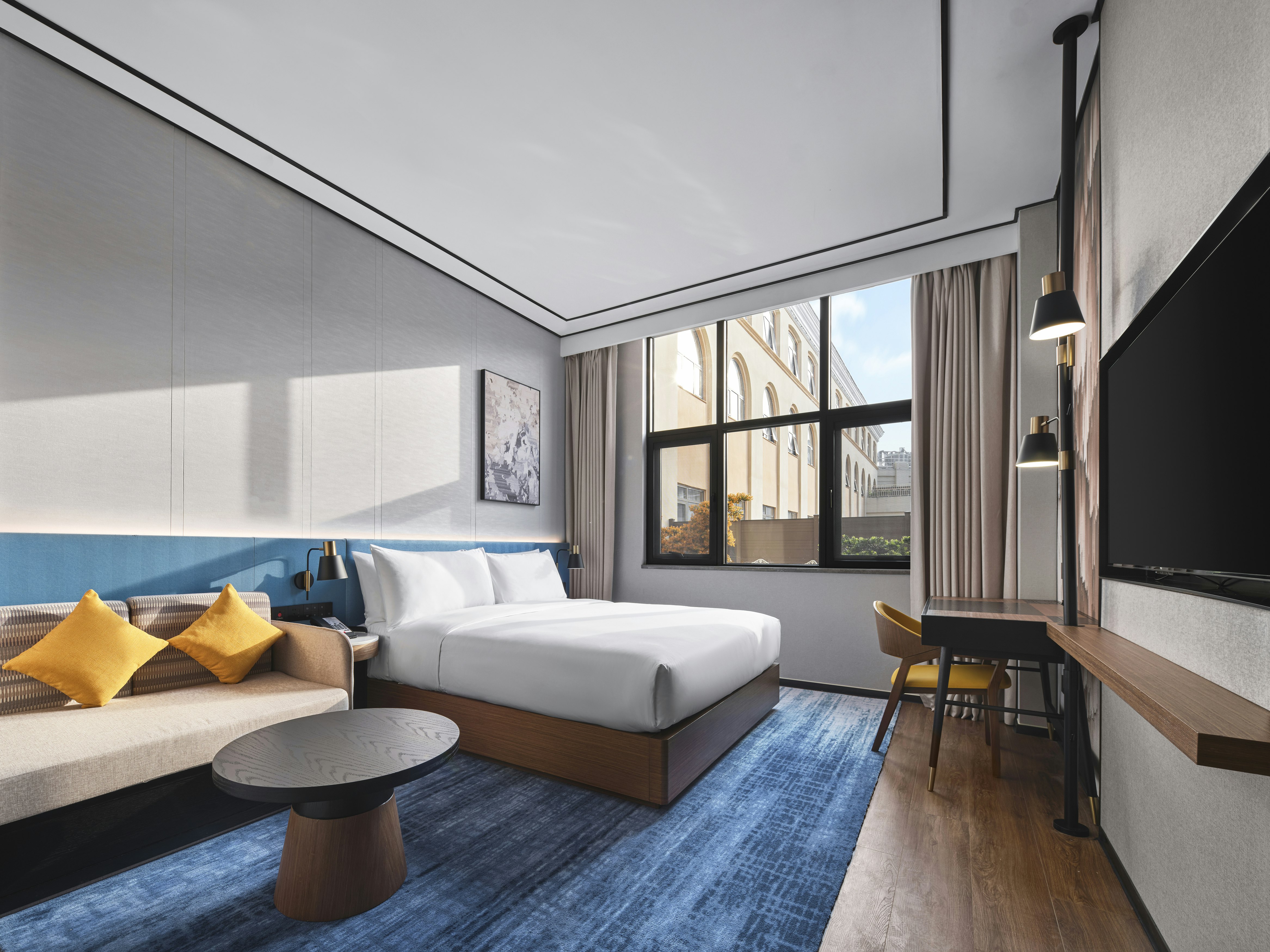 ROOM, KING BED, ACCESSIBLE