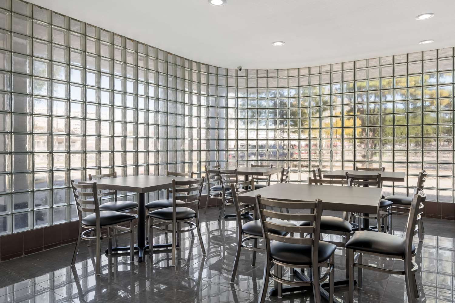 Surestay Hotel By Best Western Spring North Houston 12/22
