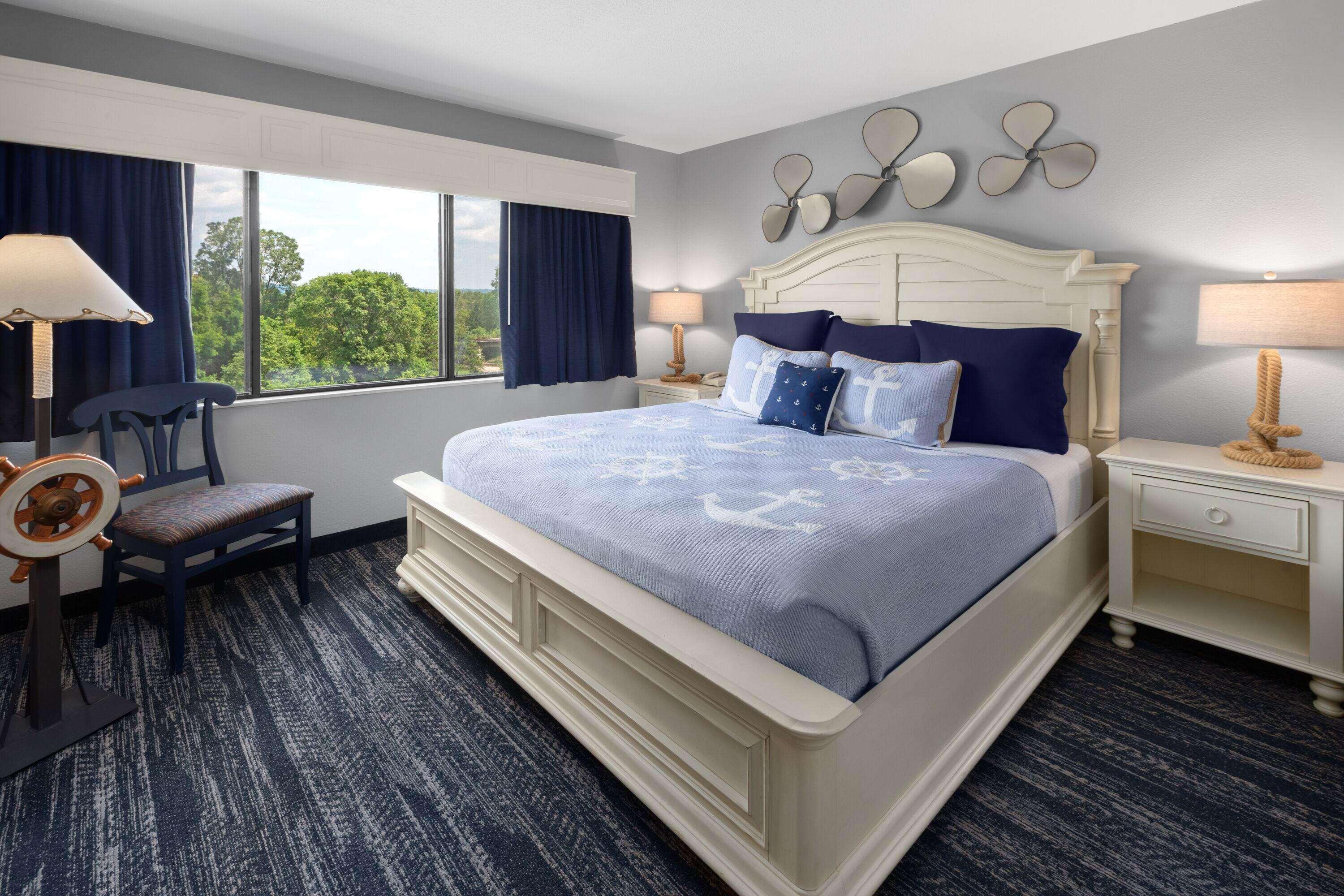 River, Suite, King Bed