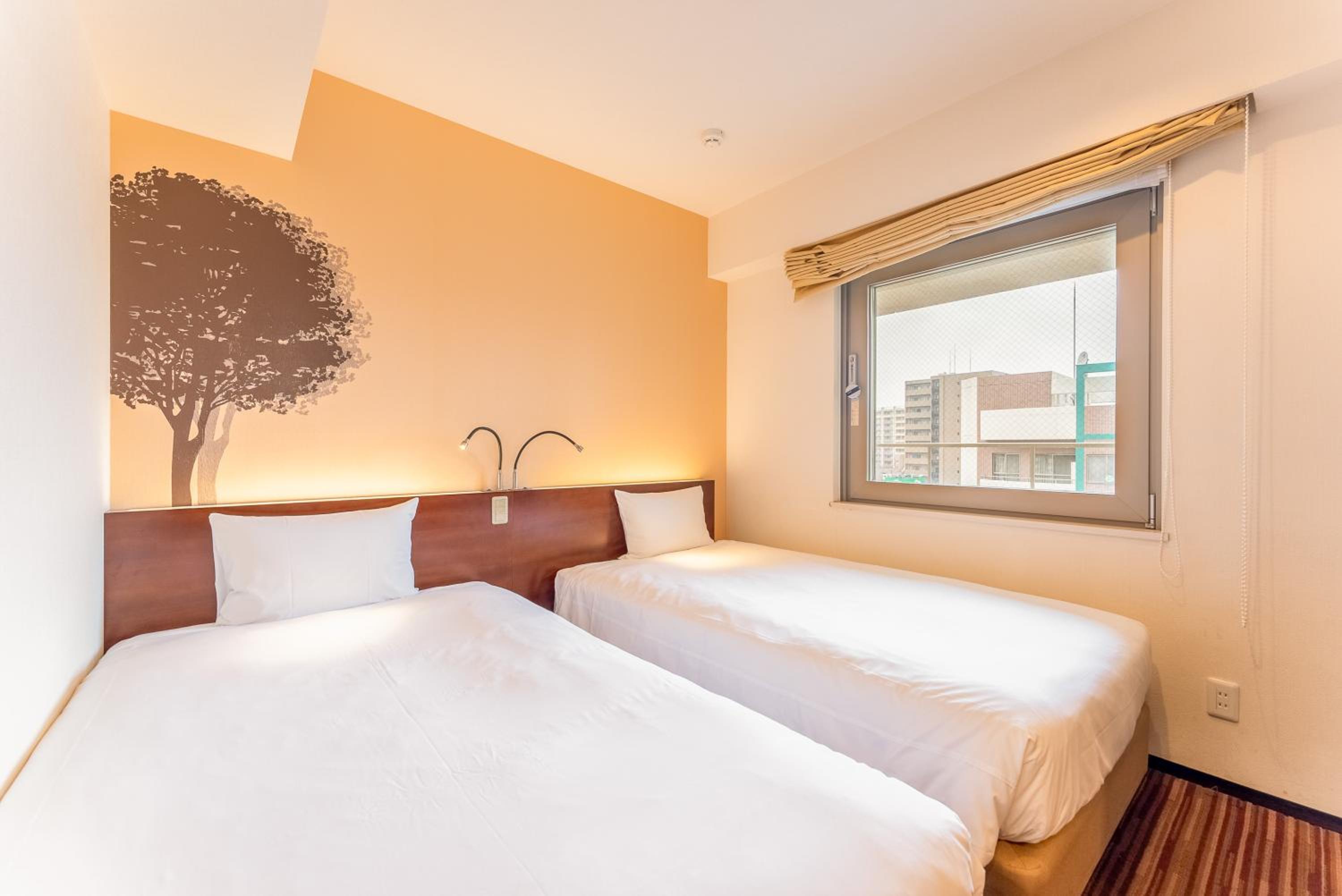 Standard, Twin Beds, Smoking