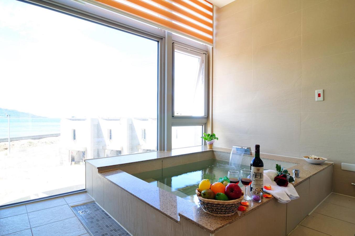 Jinshan Bay Spring Resort 43/45