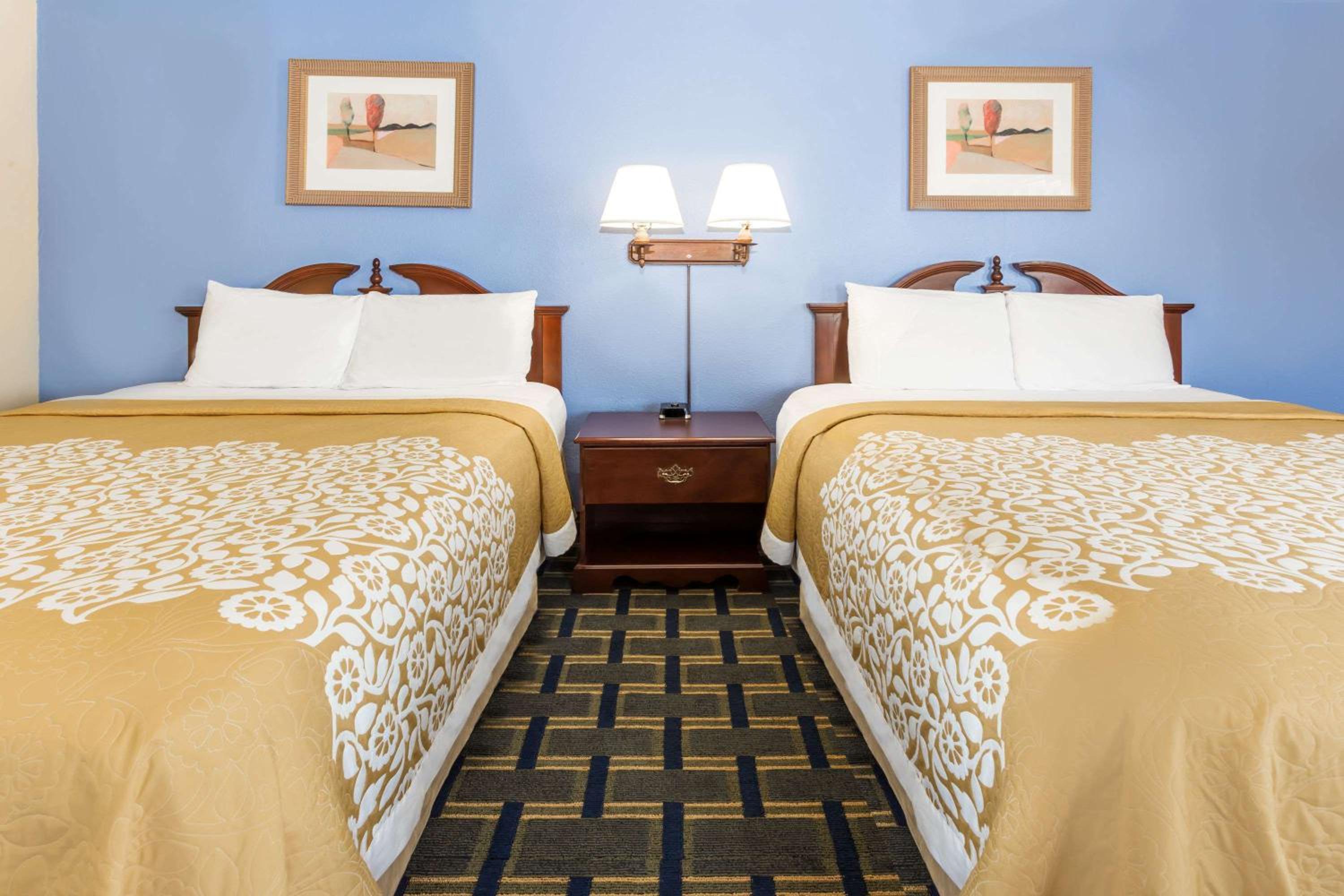 Days Inn by Wyndham Plymouth 11/25