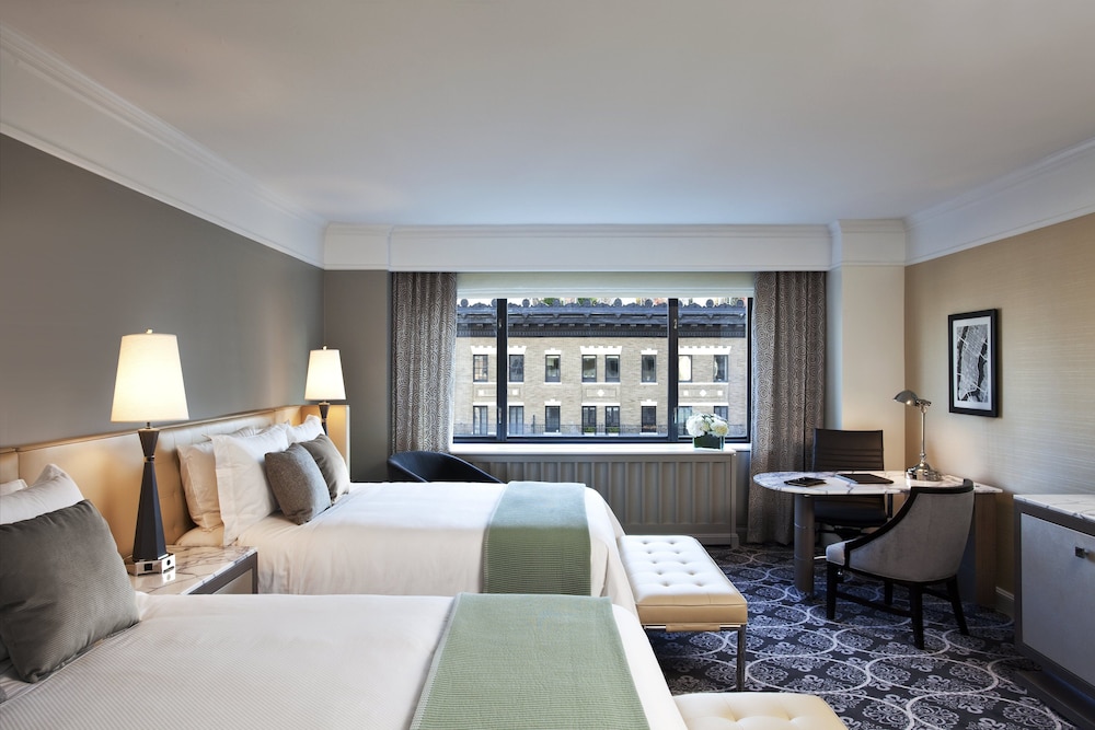 Loews Regency Hotel 56/84