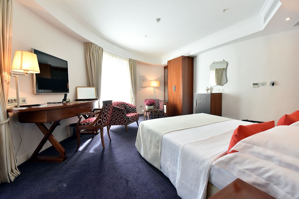 Ziya Hotel 22/67