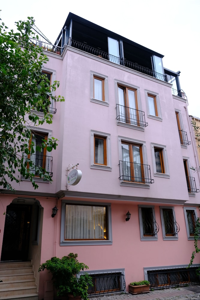Agora Guesthouse & Hostel 4/70