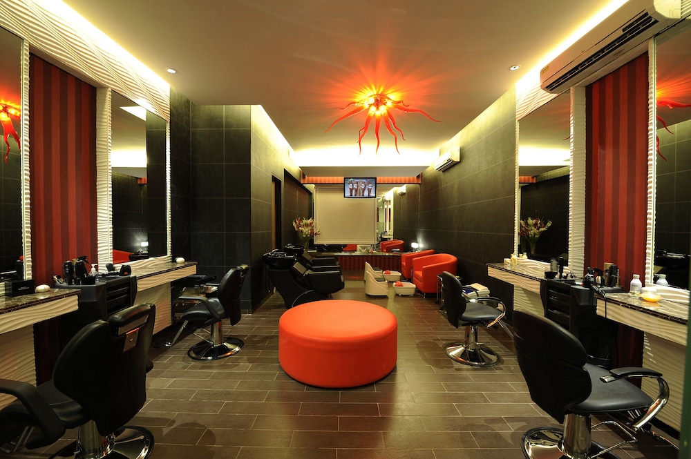 Della Resorts 30/50