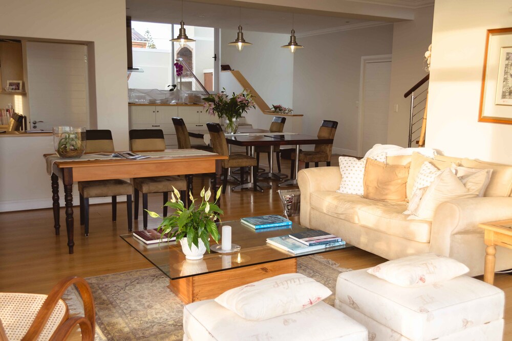 138 Marine Beachfront Guesthouse 27/50