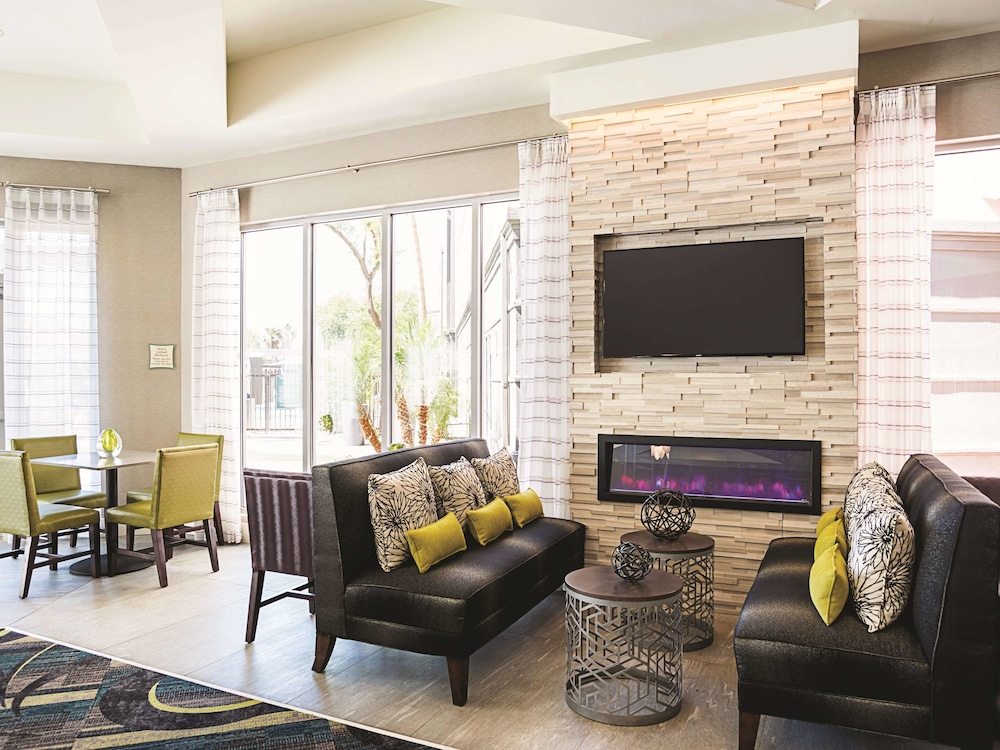 La Quinta Inn & Suites by Wyndham Phoenix Chandler 22/41