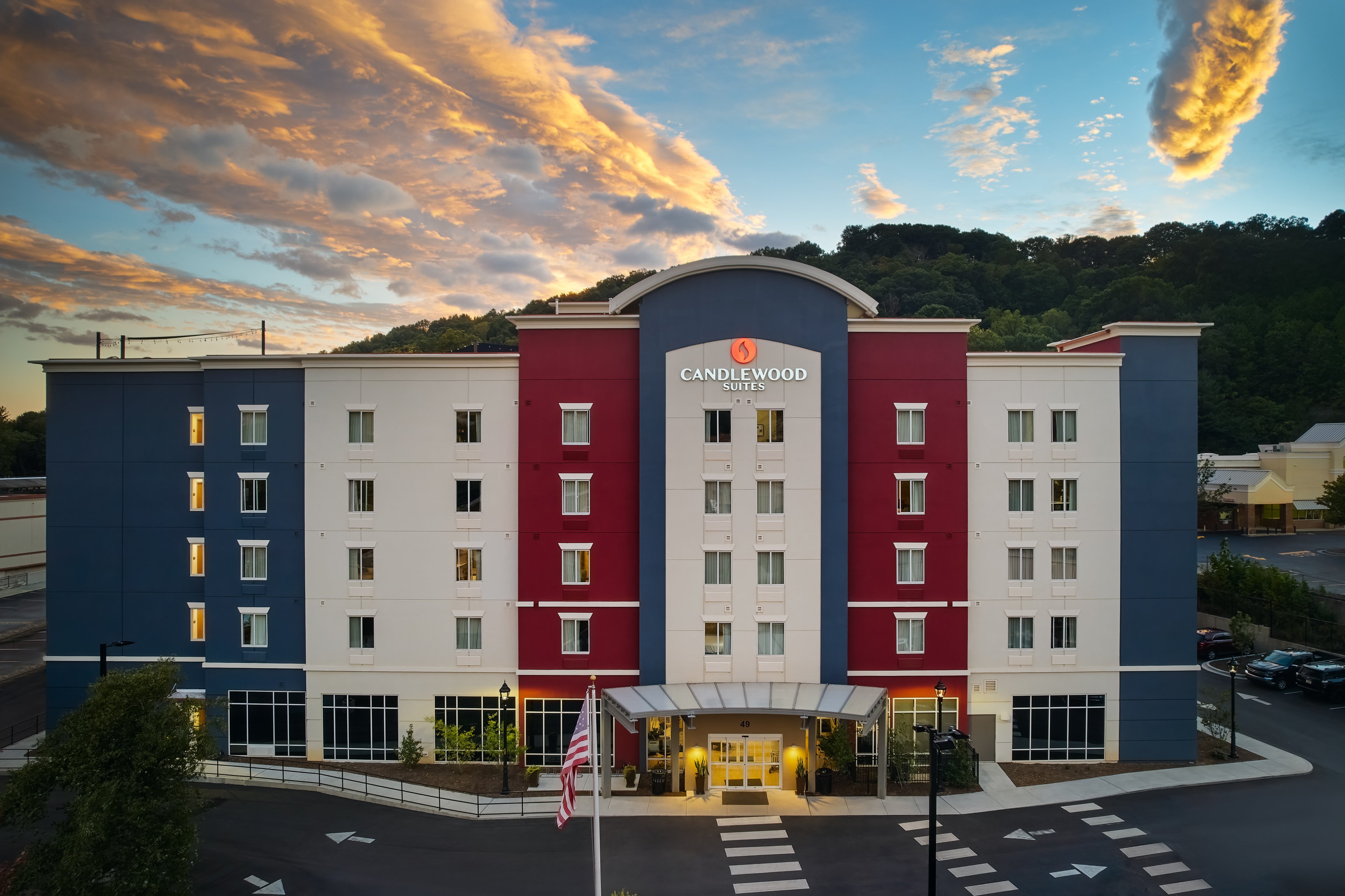 Candlewood Suites Asheville Downtown 4/81