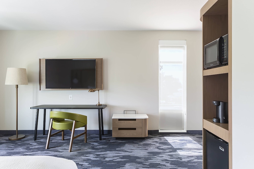 Fairfield Inn & Suites By Marriott Minneapolis North/Blaine 23/36