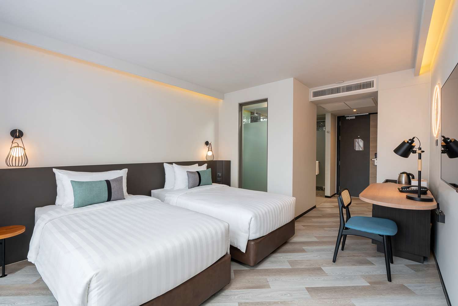 Seekers Finders Rama IV Hotel, SureStay Collection by BW 3/9