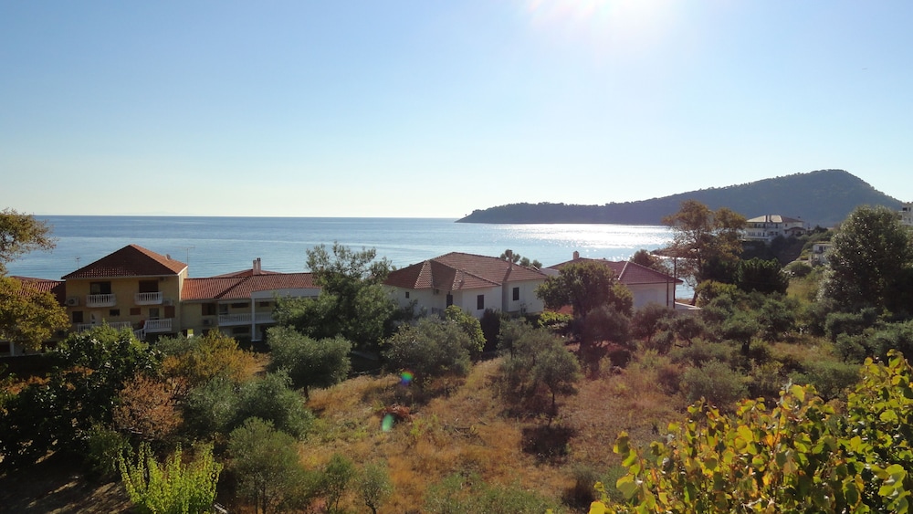 Blue Bay Beach Hotel 45/50
