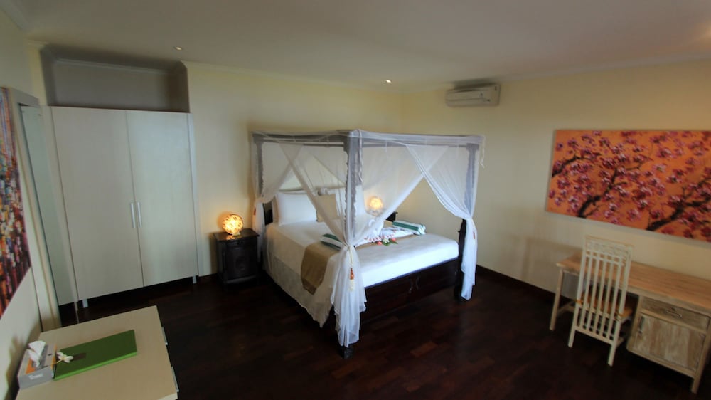 POINCIANA RESORT 24/75