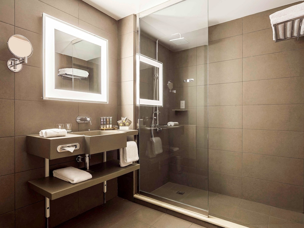 نوفوتيل جدة(Novotel Jeddah Tahlia) 15/75