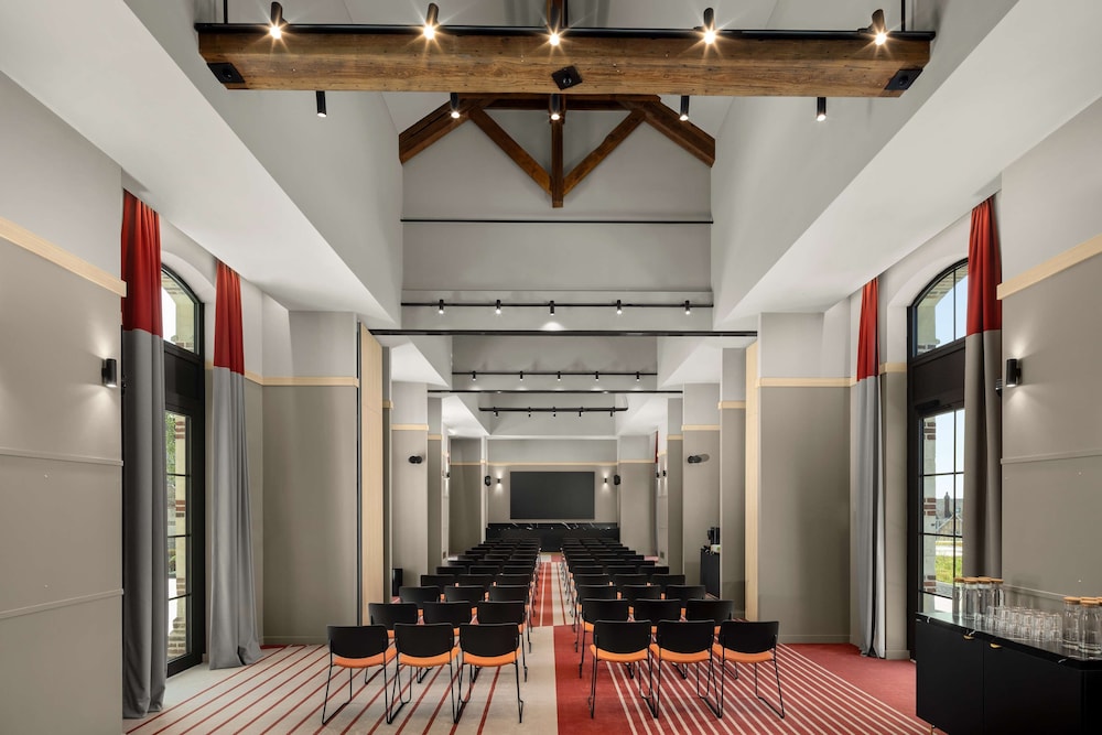 Hyatt Place Rouen 36/48