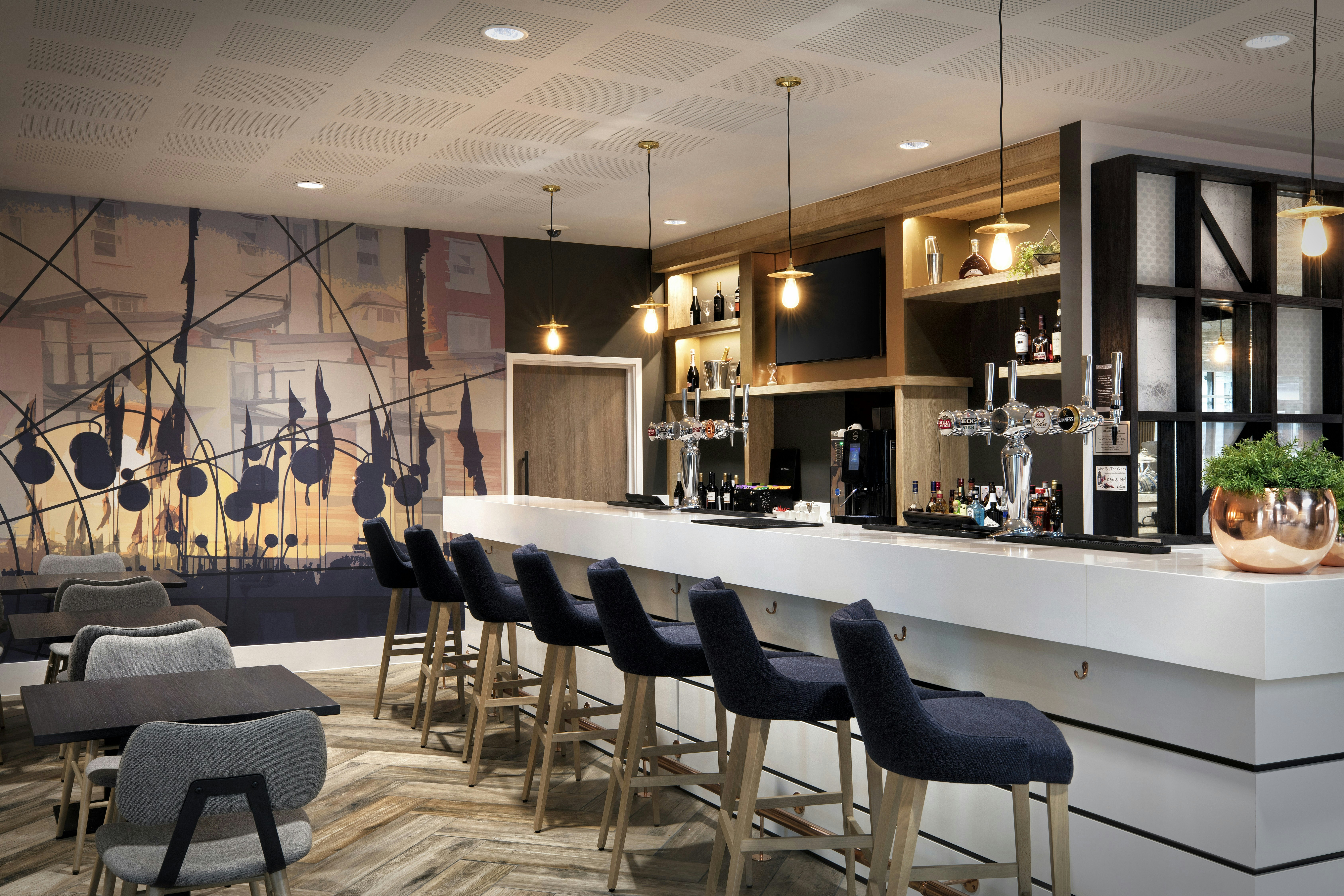 Hampton By Hilton Bristol Airport 31/46