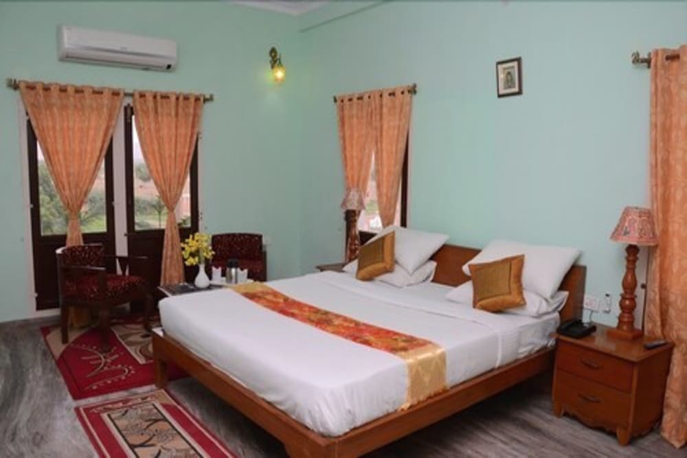 Hotel Satyam Palace 20/56