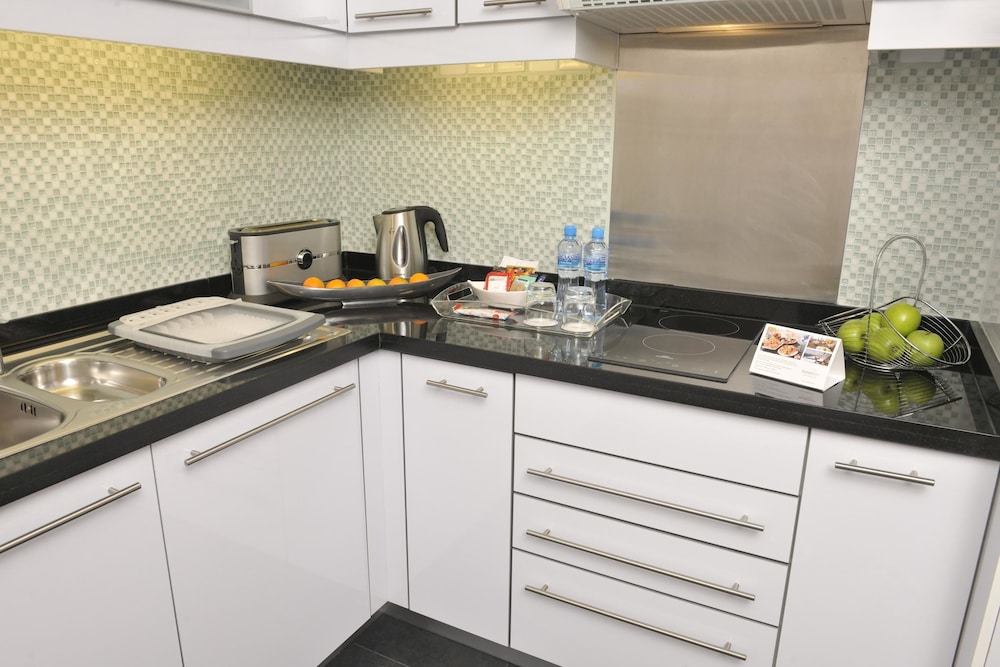 جناح بسرير كينج بغرفة نوم واحدة، Fraser Suites Seef Bahrain 6/9