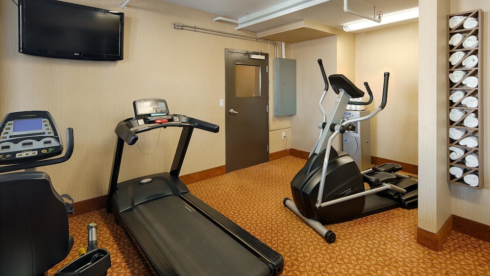 Best Western Estevan Inn & Suites 12/25